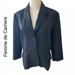🇨🇦 Femme Black Fitted Blazer PTP 19” SZ 38 Canadian